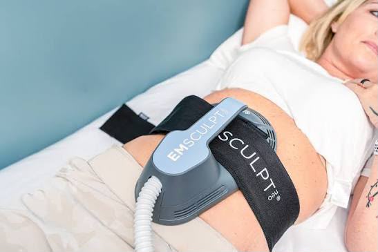 Emsculpt Muskelaufbau-Body-Contouring bei EsteCenter Istanbul